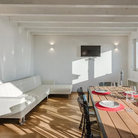 Casanova Bluelife شقة ترييستي