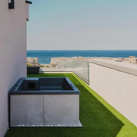 Casanova Bluelife * טריאסטה